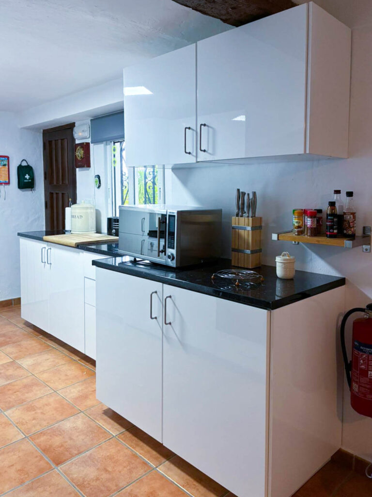 2026-02_essbereich-kueche_casa-de-ladera_003