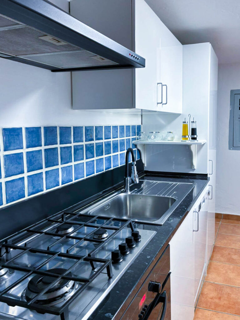 2026-02_essbereich-kueche_casa-de-ladera_005